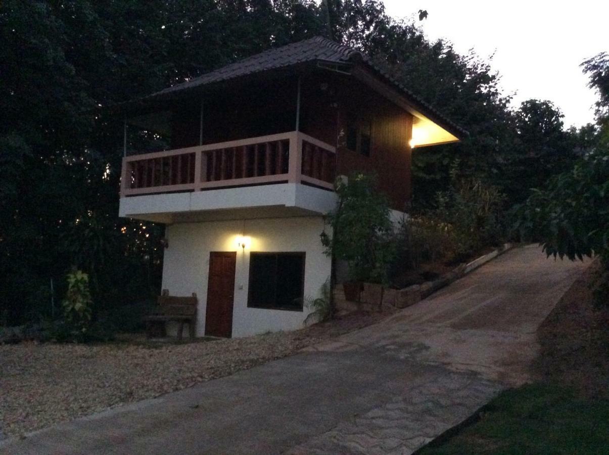 Settee Homestay Nan Luaran gambar