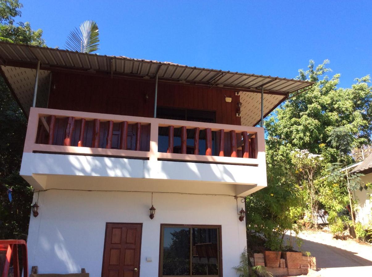 Settee Homestay Nan Luaran gambar