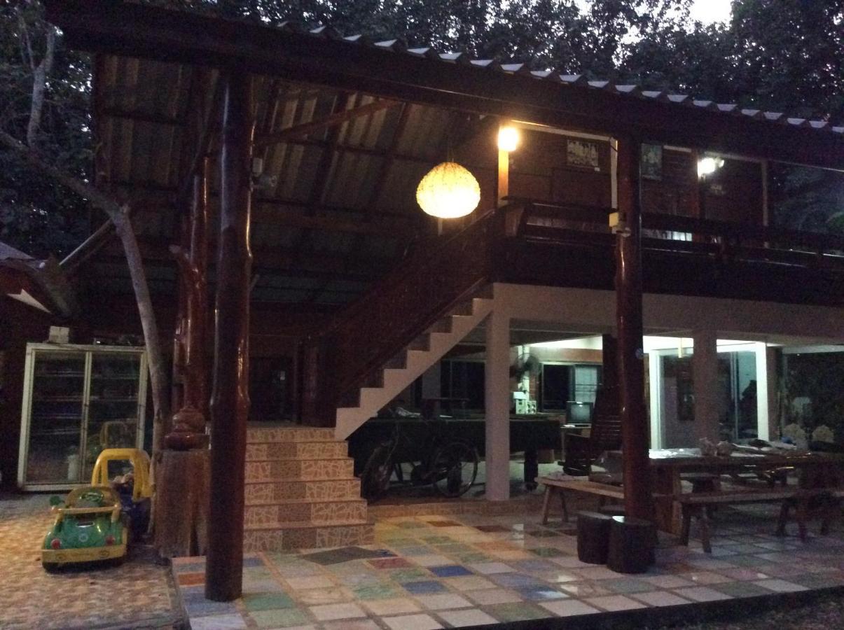 Settee Homestay Nan Luaran gambar